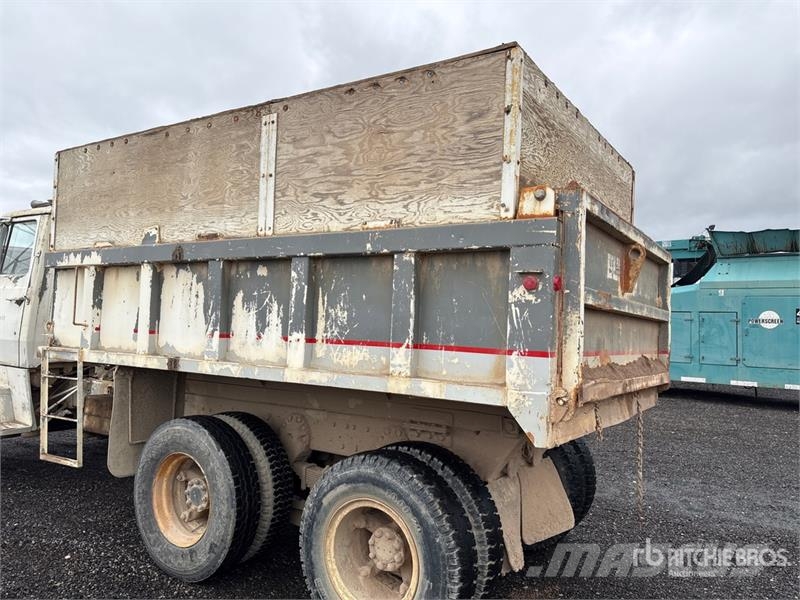 Ford Y800 6x4 T/A Dump Truck Savivarčių priekabų vilkikai