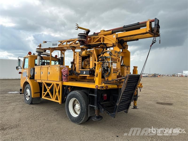 Foremost B57 Mobile on Volvo White 4x2 Drill Truc Camiões de sonda de perfuração móvel