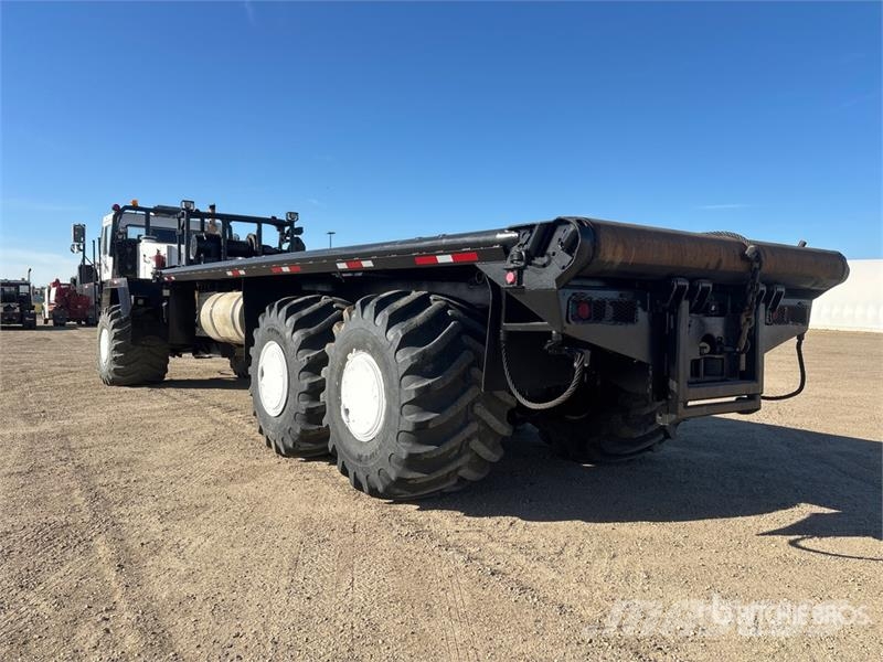 Foremost Commander 6x6 Bed Truck Camiones plataforma