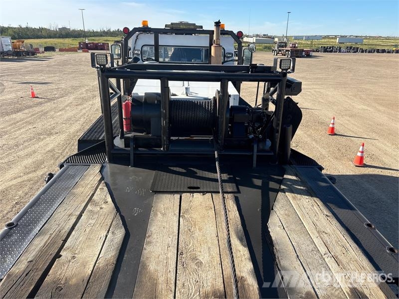 Foremost Commander 6x6 Bed Truck Camiones plataforma