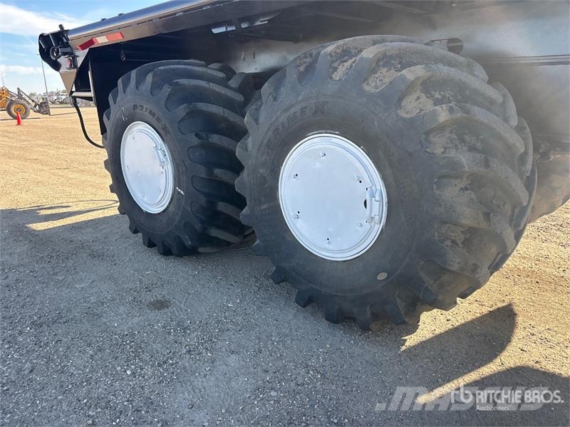 Foremost Commander 6x6 Bed Truck Camiones plataforma