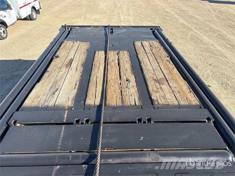 Foremost Commander 6x6 Bed Truck Camiones plataforma