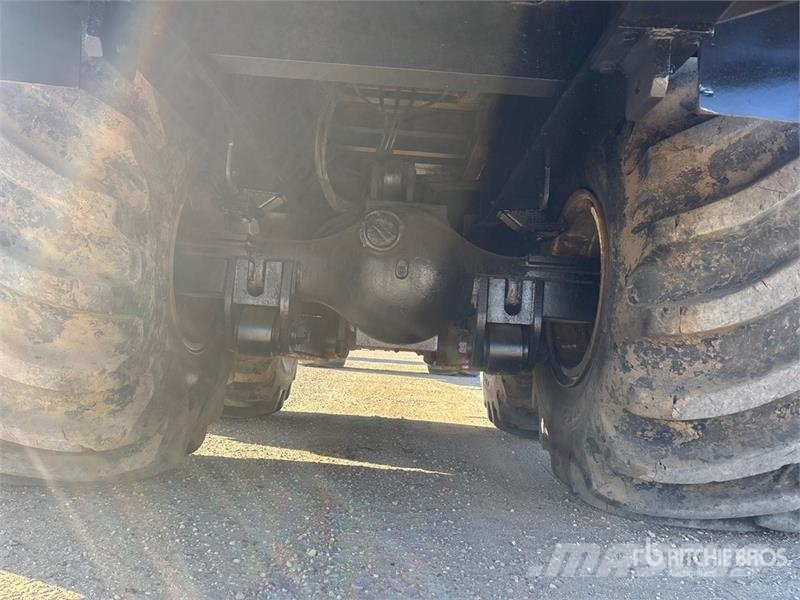 Foremost Commander 6x6 Bed Truck Camiones plataforma
