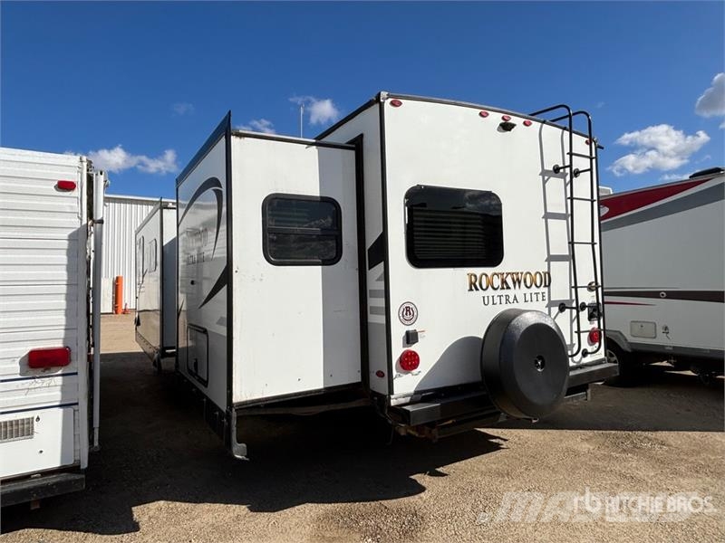 Forest River 2608BS 26 ft T/A Travel Trailer Další přívěsy