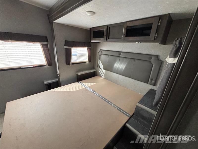 Forest River 2608BS 26 ft T/A Travel Trailer Další přívěsy