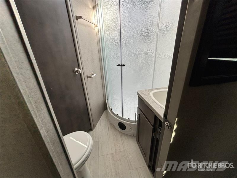 Forest River 2608BS 26 ft T/A Travel Trailer Další přívěsy