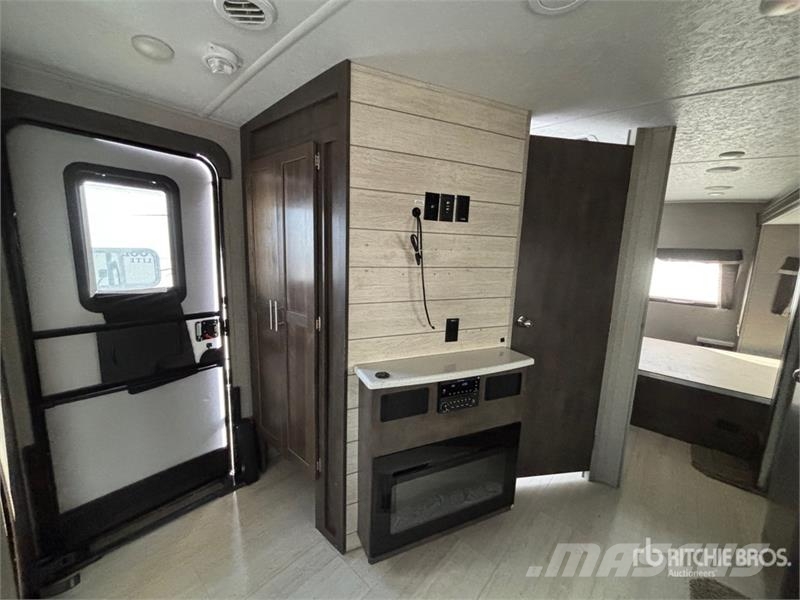 Forest River 2608BS 26 ft T/A Travel Trailer Další přívěsy