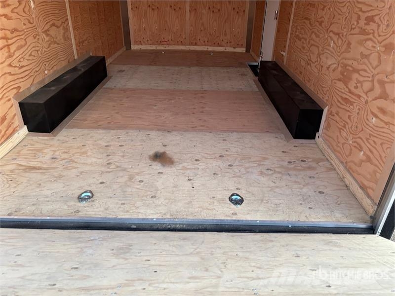 Forest River Defender 16 ft T/A Enclosed Trailer 箱體拖車