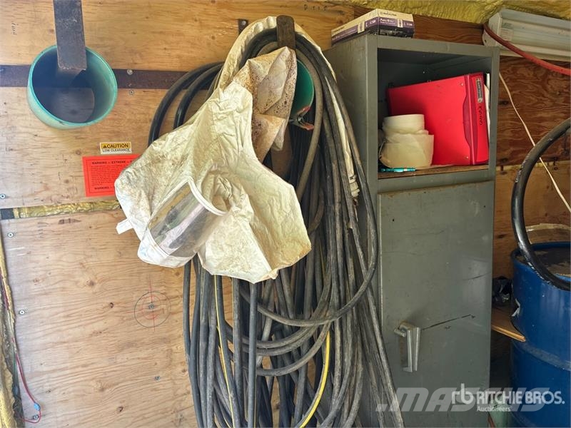 Forest River Inc 20 ft T/A Spray Foam Insulation Unit Enclosed Umpikoriperävaunut