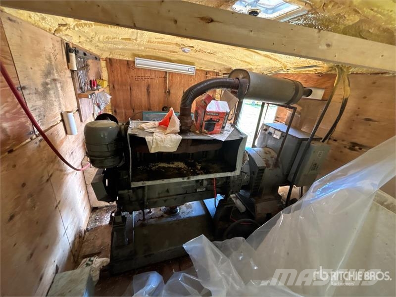 Forest River Inc 20 ft T/A Spray Foam Insulation Unit Enclosed Umpikoriperävaunut
