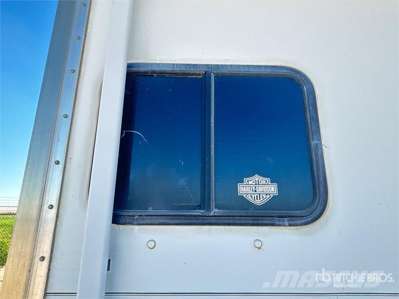 Forest River WPT18LT 18 ft T/A Toy Hauler Travel Trailer مقطورات أخرى
