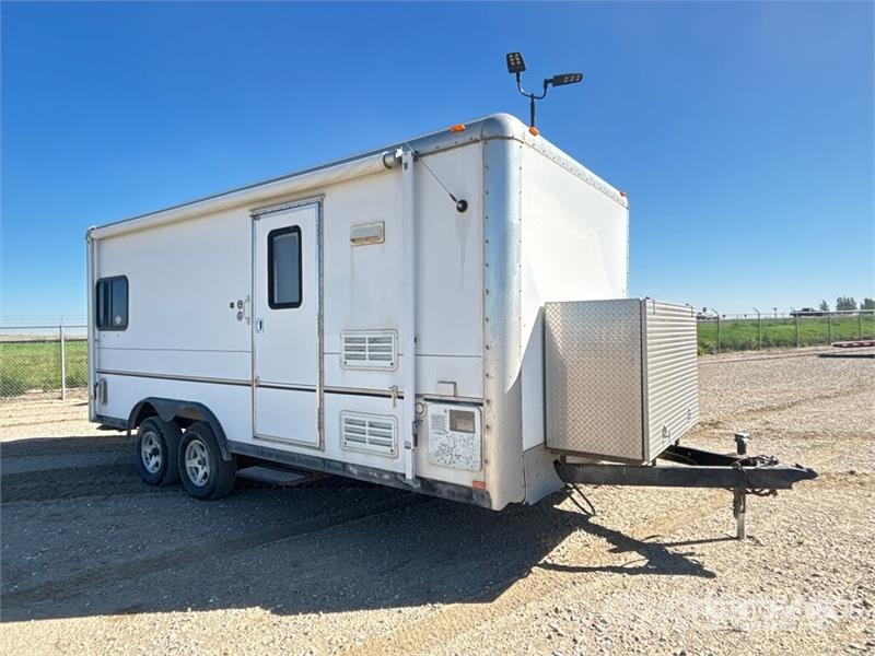Forest River WPT18LT 18 ft T/A Toy Hauler Travel Trailer مقطورات أخرى