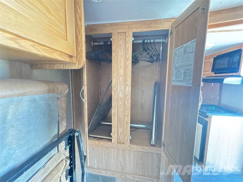 Forest River WPT18LT 18 ft T/A Toy Hauler Travel Trailer مقطورات أخرى