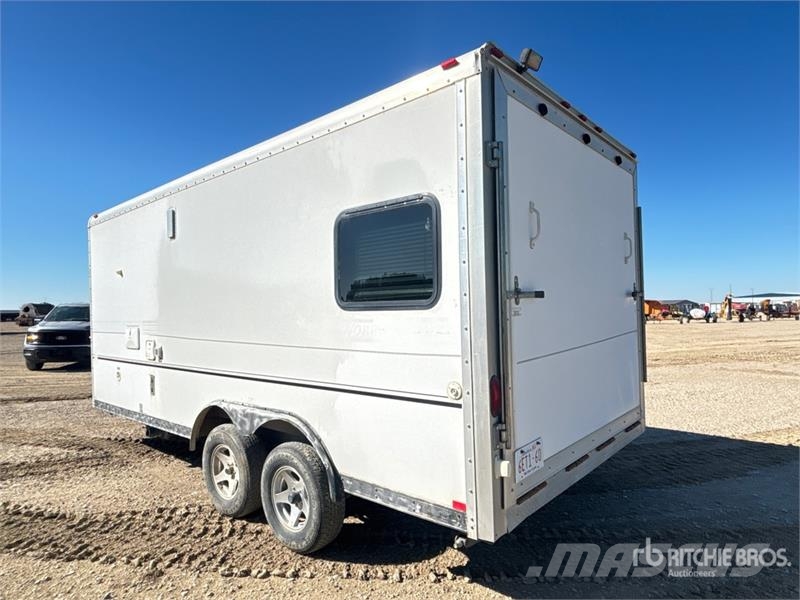 Forest River WPT18LT 18 ft T/A Toy Hauler Travel Trailer مقطورات أخرى