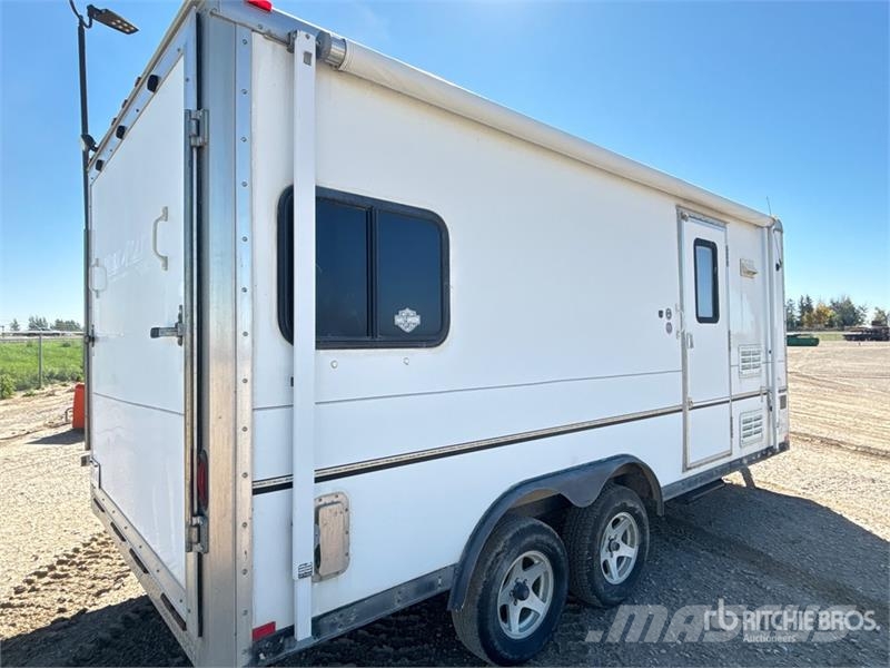 Forest River WPT18LT 18 ft T/A Toy Hauler Travel Trailer مقطورات أخرى