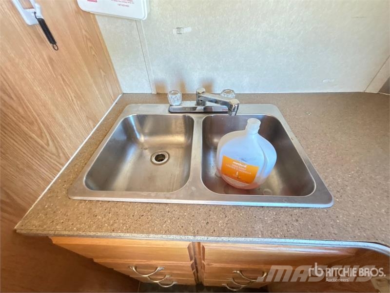 Forest River WPT18LT 18 ft T/A Toy Hauler Travel Trailer مقطورات أخرى
