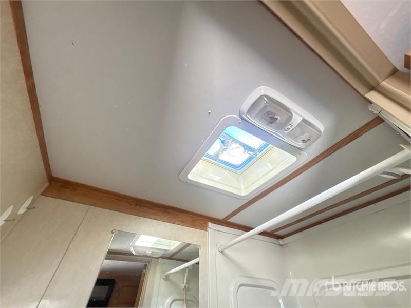 Forest River WPT18LT 18 ft T/A Toy Hauler Travel Trailer مقطورات أخرى