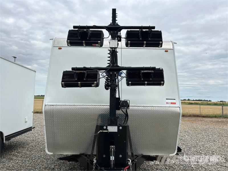 Forks RV 20 ft x 8 ft 6 in T/A Combo Unit Portable Drugi deli