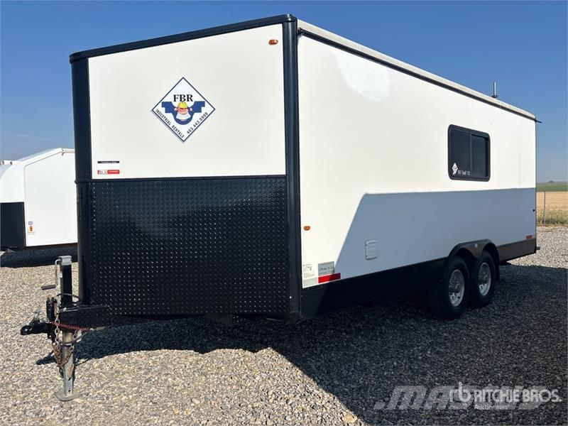 Forks RV 22 ft x 8 ft 6 in Portable T/A Mobile Off Строителство - Други