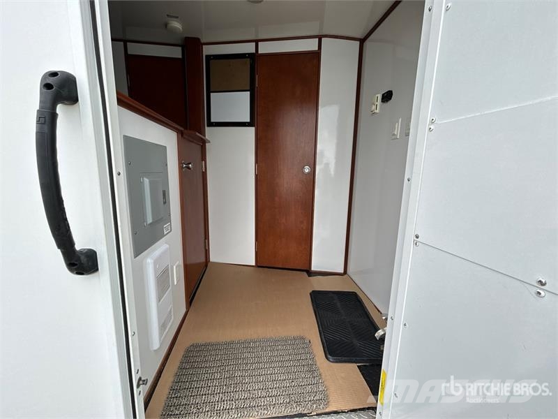 Forks RV 22 ft x 8 ft 6 in Portable T/A Mobile Off Ostalo za građevinarstvo