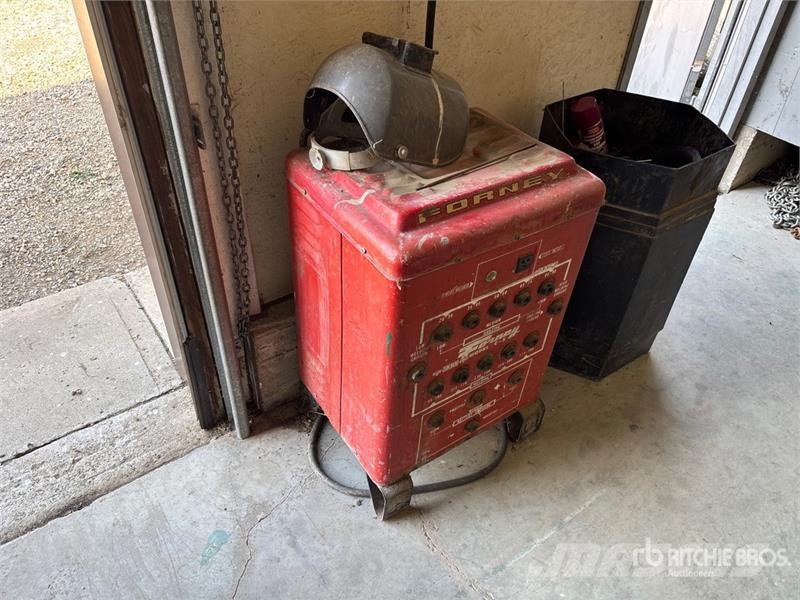 Forney 180 A Stick Electric Welder Svářecí stroje