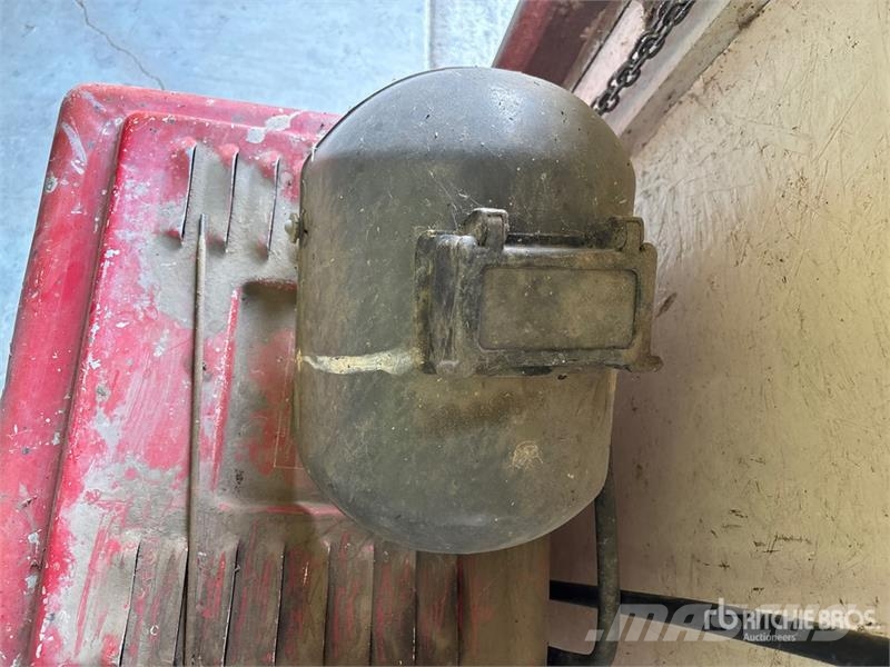 Forney 180 A Stick Electric Welder Svářecí stroje