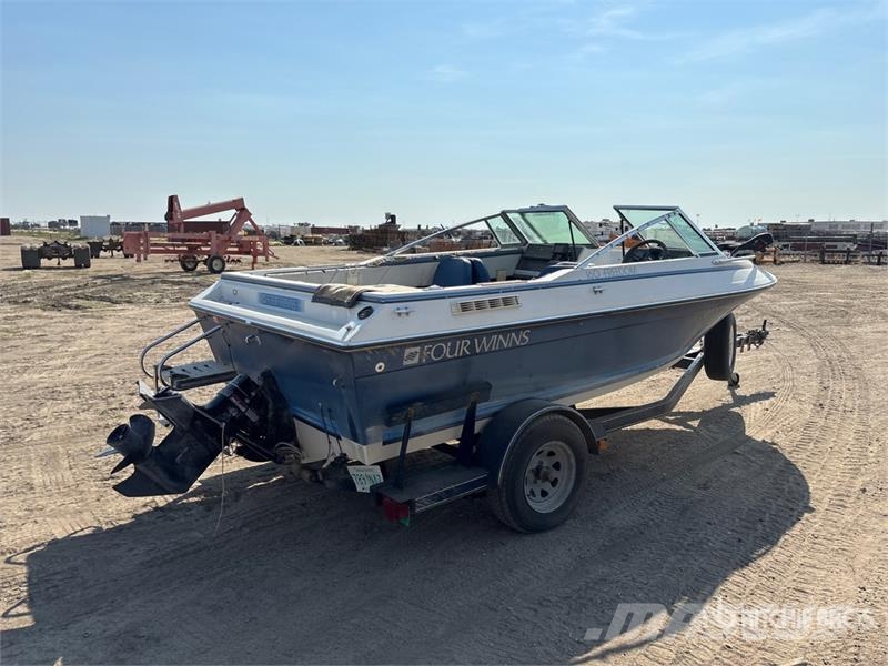  Four Winns 160 Freedom 16 ft Fishing Boat Земснаряды / баржи