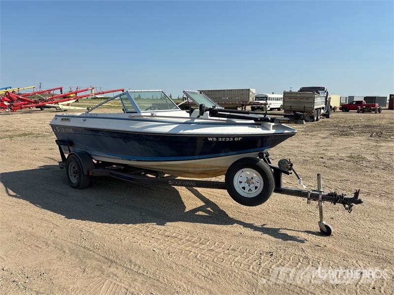  Four Winns 160 Freedom 16 ft Fishing Boat Земснаряды / баржи