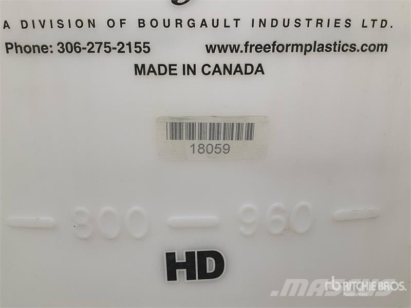  Free Form 1250 gal Poly Liquid Fertilizer Tank Fuel and additive tanks