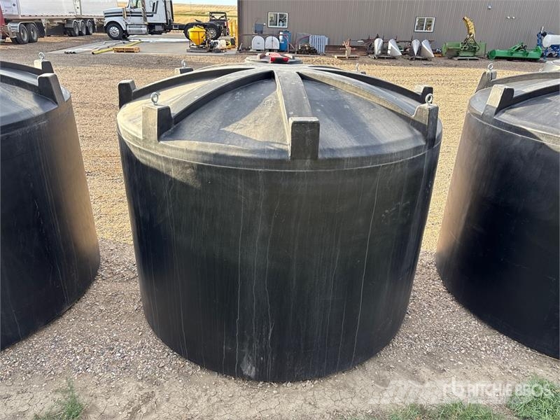 Free Form 1680 gal Poly Water Tank Zbiorniki paliw i płynów eksploatacyjnych