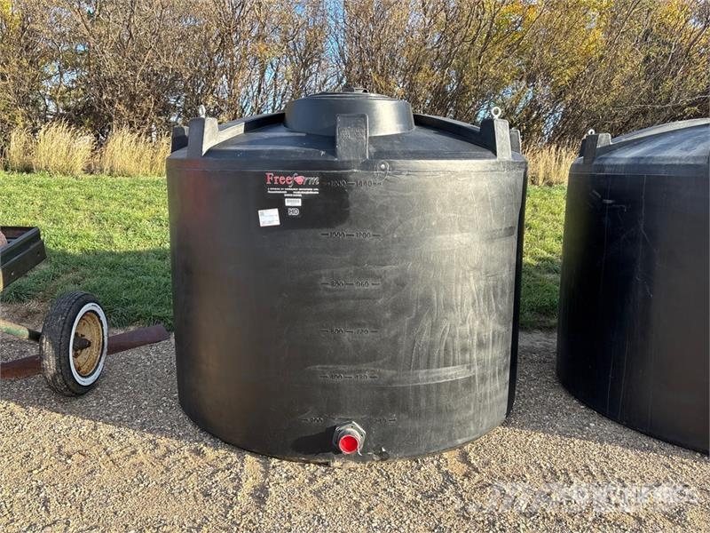 Free Form 1680 gal Poly Water Tank Üzemanyag- és adaléktartályok