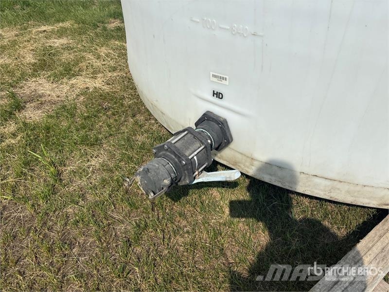 Free Form 3700 gal Fertilizer Tank Mineraldüngerstreuer