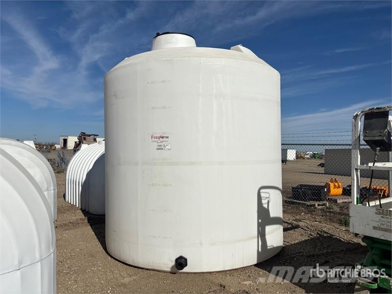 Free Form 5000 gal Standard Duty Blemished Water T Kraftstoff- und Zusatzstoffbehälter