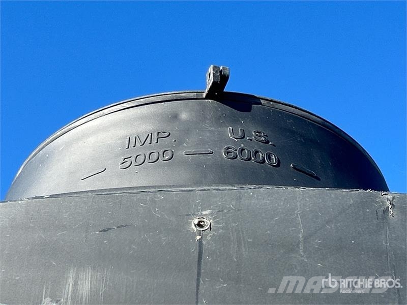 Free Form 6000 gal Water Tank Fuel and additive tanks