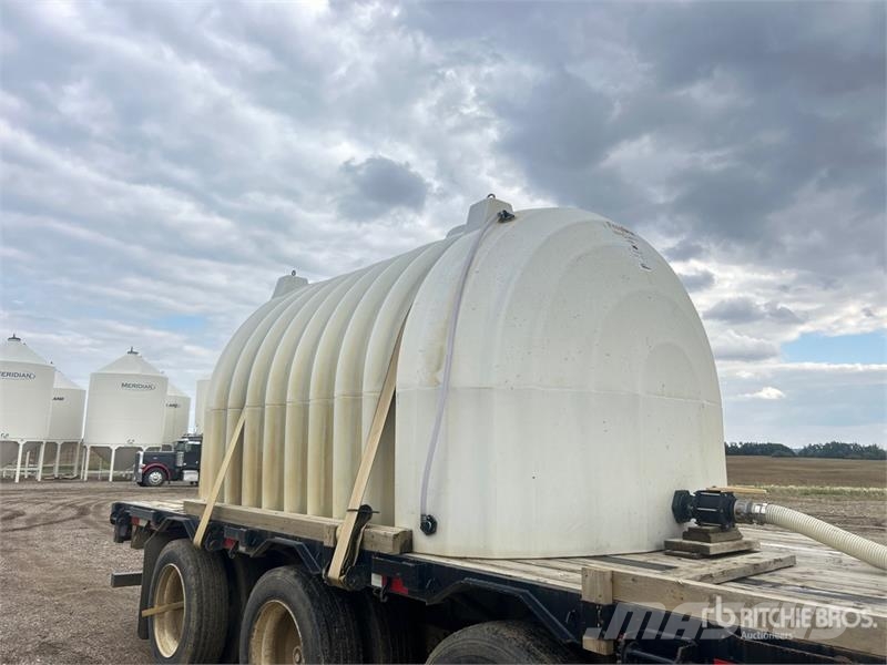  Free Form Gen 2 2600 gal Water Tank Polttoaine- ja lisäainesäiliöt