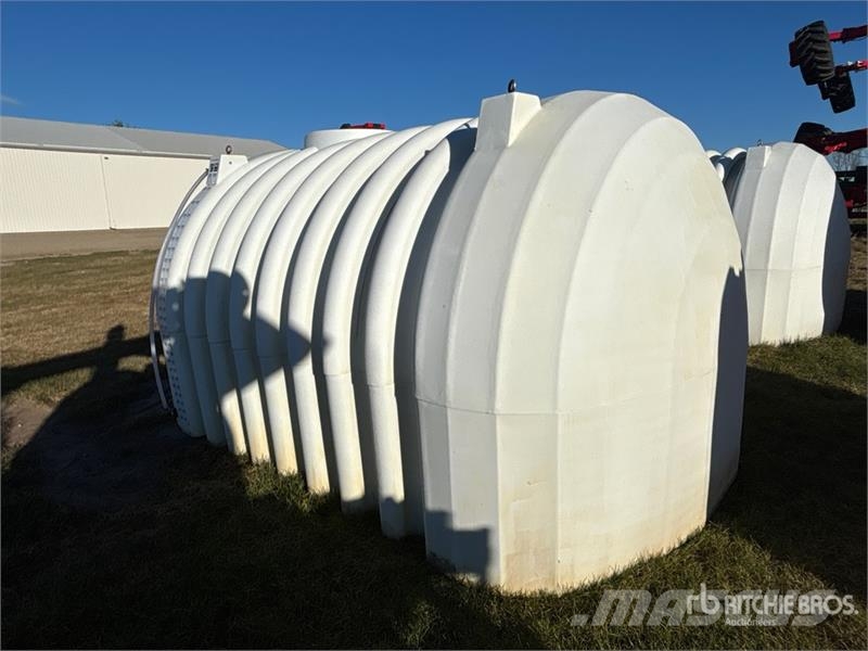 Free Form Gen 2 2600 gal Water Tank Depósitos de combustible y aditivos