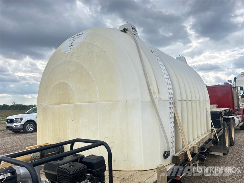  Free Form Gen 2 2600 gal Water Tank Polttoaine- ja lisäainesäiliöt