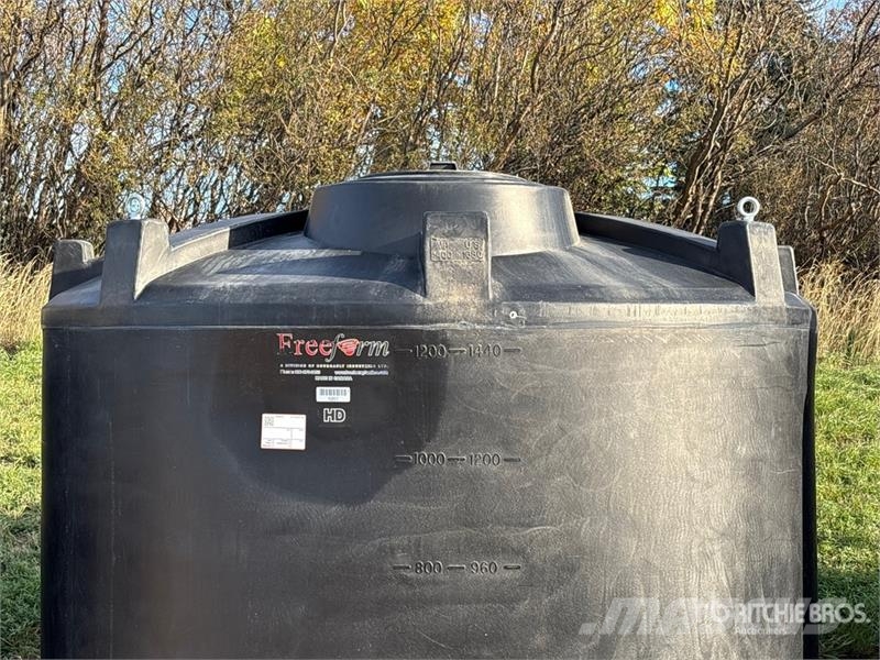 Free Form Water Tank Üzemanyag- és adaléktartályok