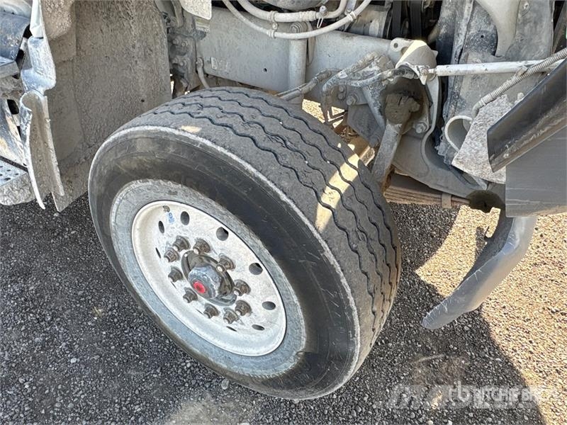 Freightliner 114 SD 8x6 Mixer Truck Бетономішалки (Автобетонозмішувачі)