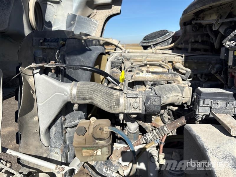 Freightliner 114 SD 8x6 Mixer Truck Бетономішалки (Автобетонозмішувачі)