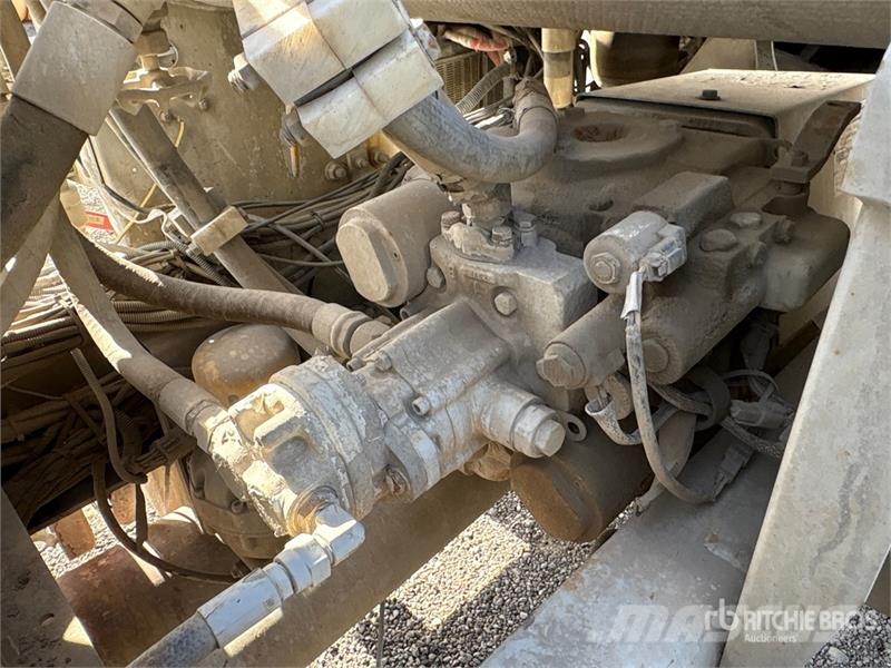 Freightliner 114 SD 8x6 Mixer Truck Бетономішалки (Автобетонозмішувачі)