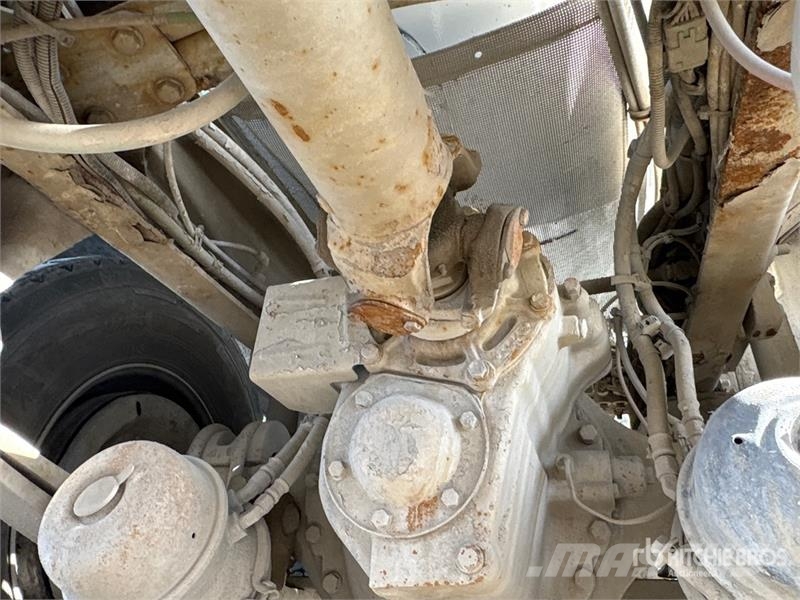 Freightliner 114 SD 8x6 Mixer Truck Бетономішалки (Автобетонозмішувачі)