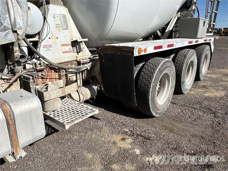 Freightliner 114 SD 8x6 Mixer Truck Бетономішалки (Автобетонозмішувачі)