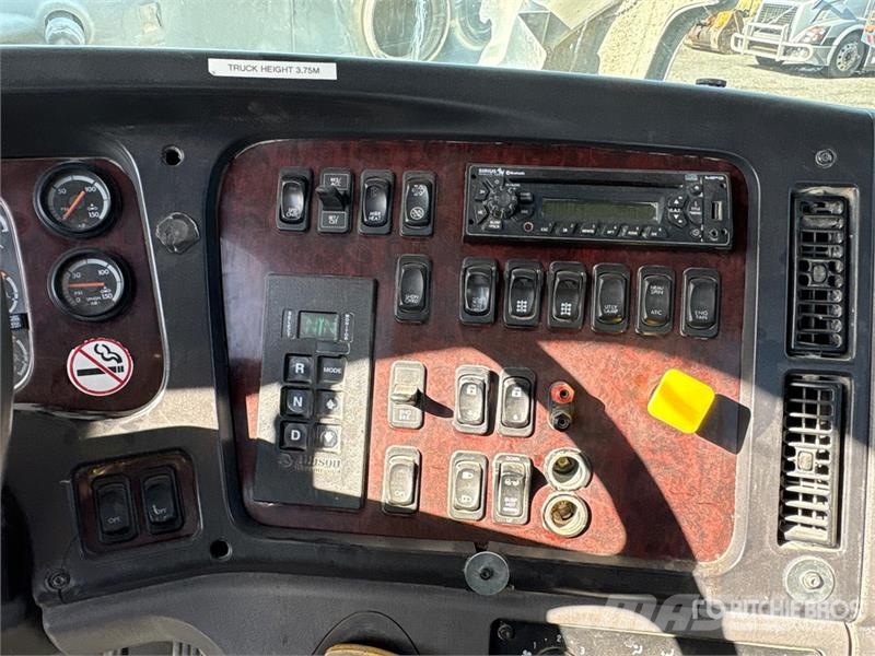 Freightliner 114 SD 8x6 Mixer Truck Бетономішалки (Автобетонозмішувачі)