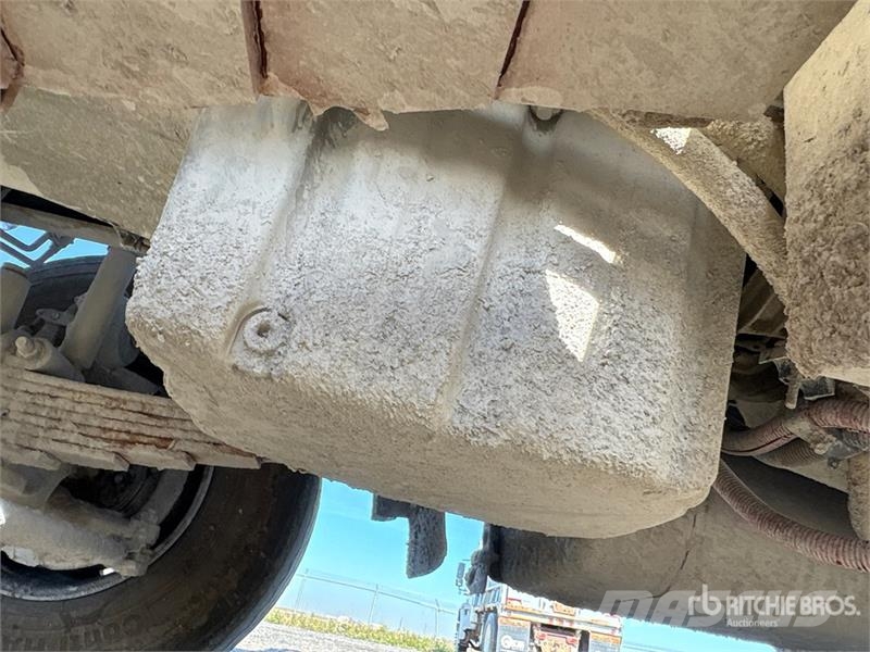 Freightliner 114 SD 8x6 Mixer Truck Бетономішалки (Автобетонозмішувачі)