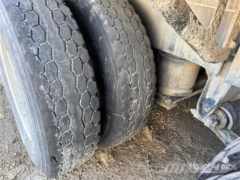 Freightliner 114SD Betonmischer