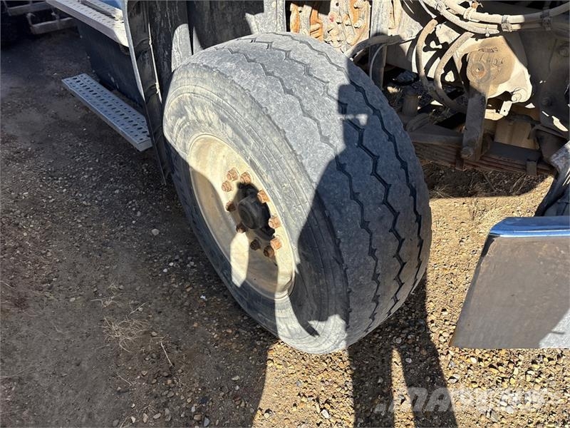 Freightliner 114SD Betonmischer