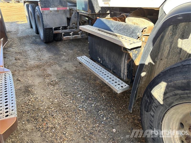 Freightliner 114SD Betonmischer