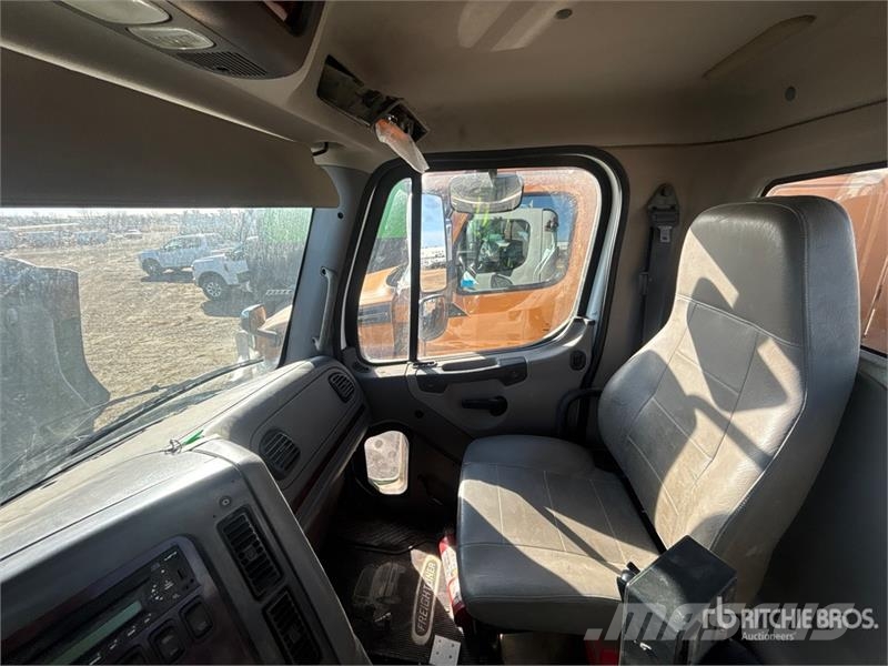Freightliner 114SD Betonmischer