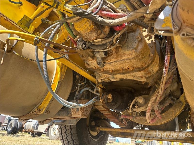 Freightliner 114SD 6x4 Cab and Chassis (Inoperable) 캐빈 및 인테리어